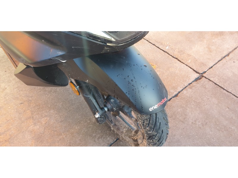Recambio de guardabarros para honda pcx 125 referencia OEM IAM 61000K1ZJ10ZE  