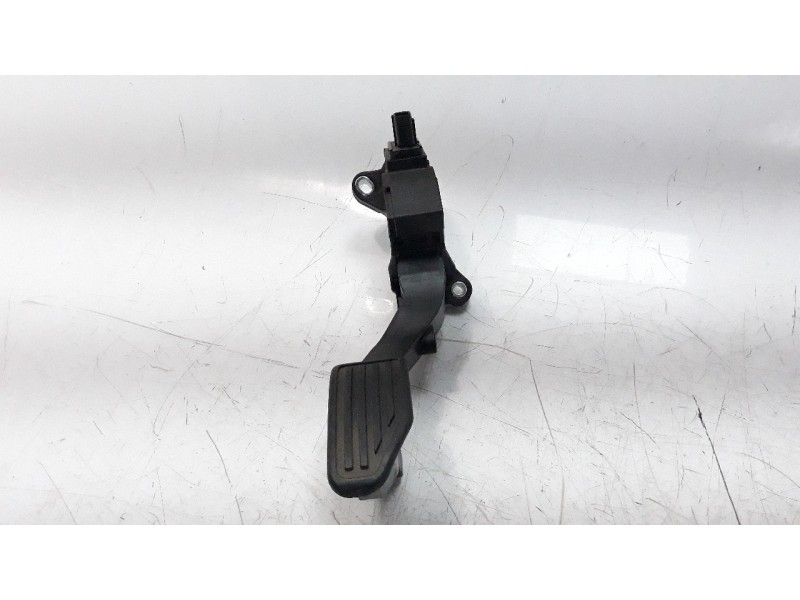 Recambio de potenciometro pedal para toyota yaris referencia OEM IAM 781100D110  