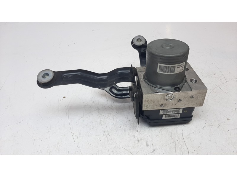 Recambio de abs para kia venga 1.6 crdi cat referencia OEM IAM 589201P270  