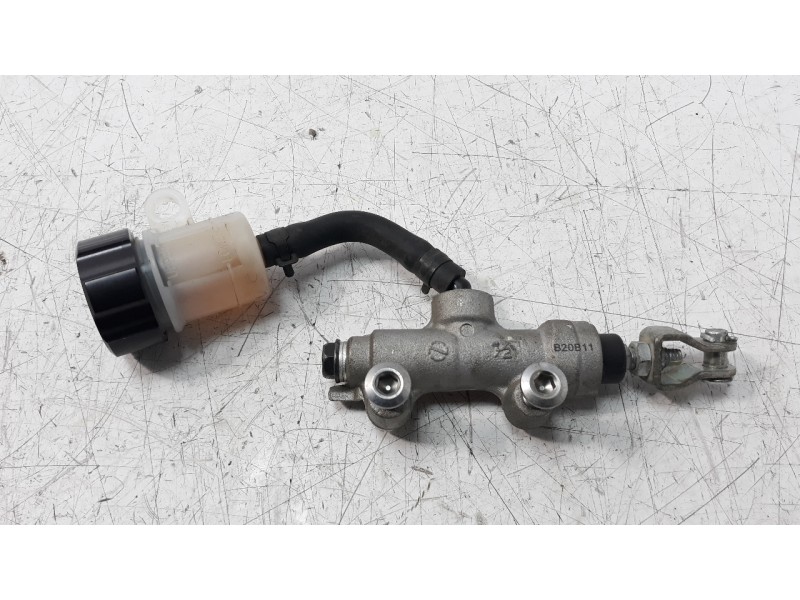 Recambio de bomba freno para kawasaki z 900 z 900 referencia OEM IAM 430150650  