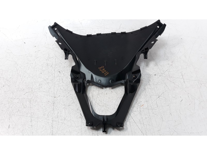 Recambio de moldura para honda pcx 125 referencia OEM IAM 64336K1ZJ101  