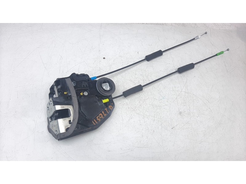 Recambio de cerradura puerta trasera derecha para toyota corolla (e21) referencia OEM IAM A084219  