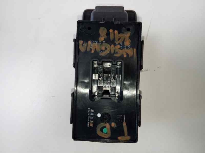 Recambio de mando elevalunas trasero derecho para opel insignia berlina cosmo referencia OEM IAM 13301888  