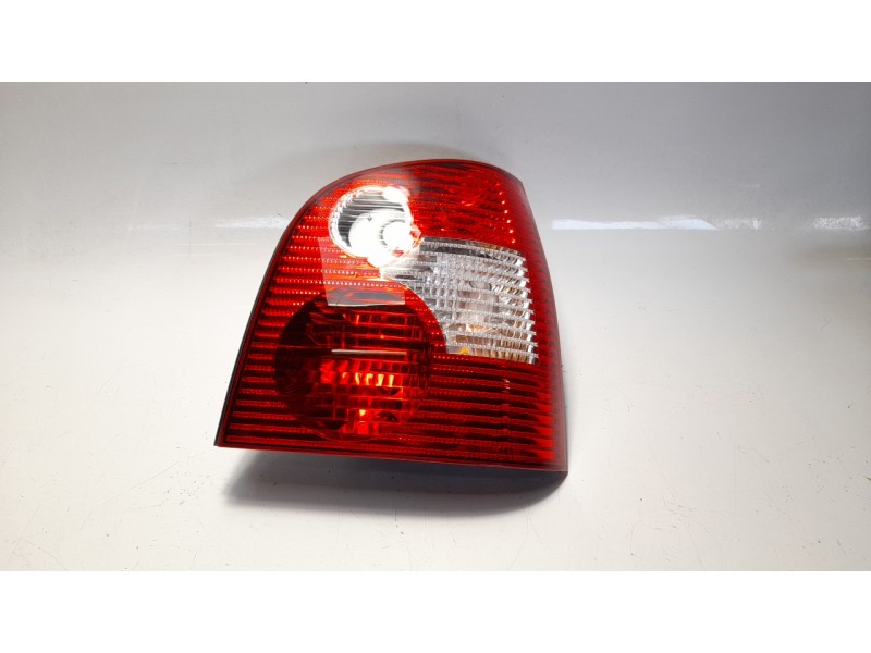 Recambio de piloto trasero derecho para volkswagen polo (9n1) 1.4 16v referencia OEM IAM 6Q6945096G 103F23280770 VG0214153