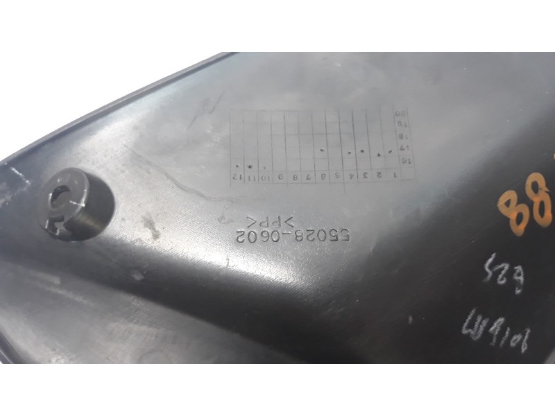 Recambio de moldura para kawasaki ninja 650 referencia OEM IAM 550280602  