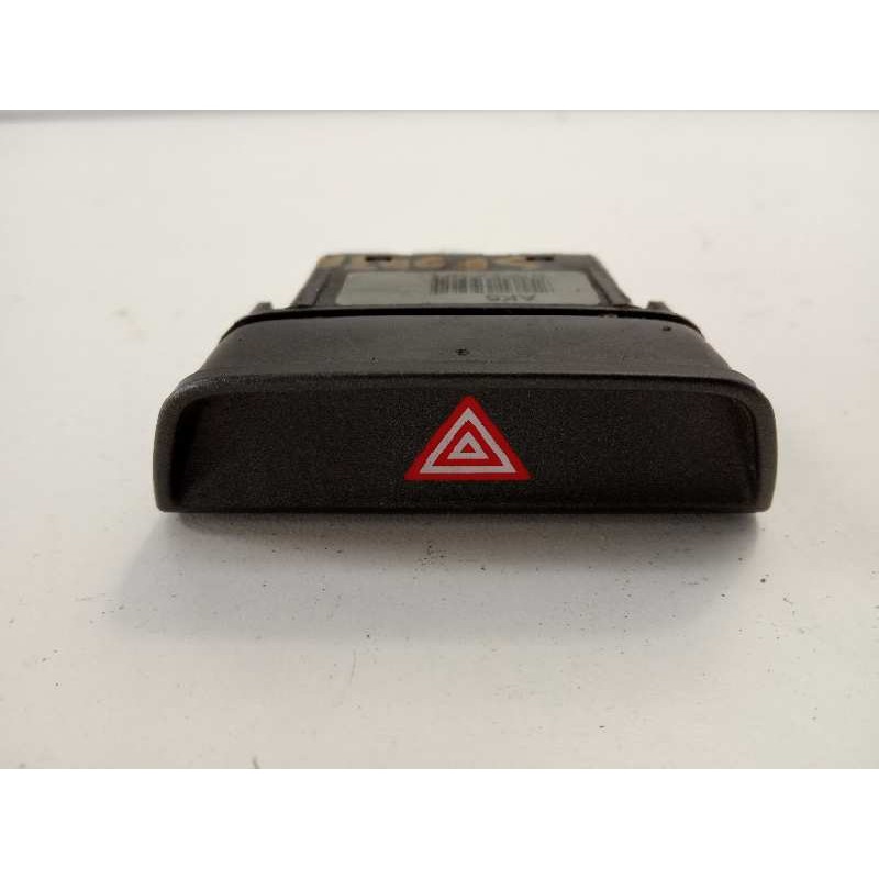 Recambio de warning para kia sportage drive 4x2 referencia OEM IAM 937903U010  