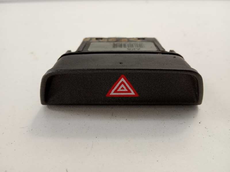 Recambio de warning para kia sportage drive 4x2 referencia OEM IAM 937903U010  