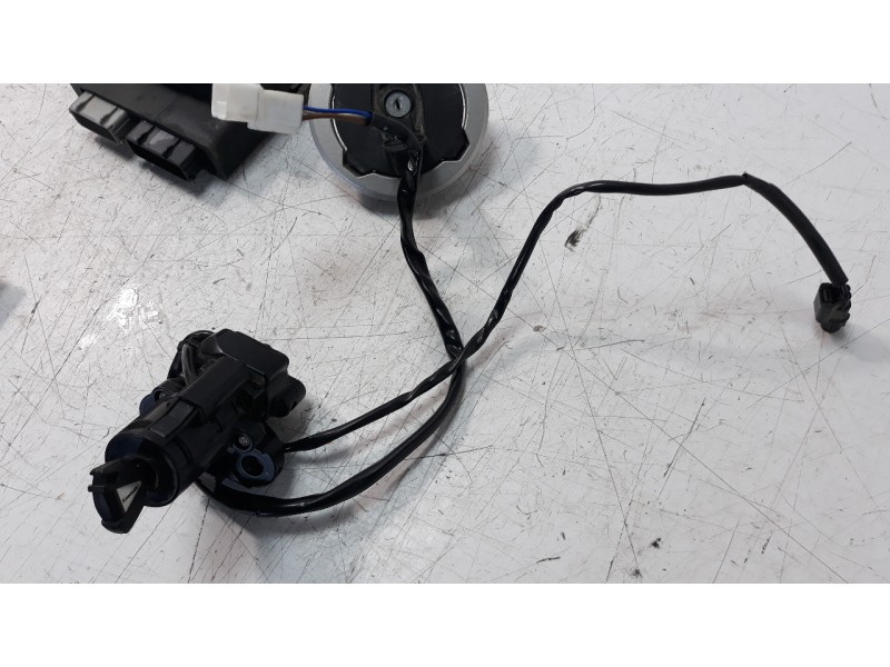 Recambio de conmutador de arranque para kawasaki z 900 z 900 referencia OEM IAM 270485240 211751594 