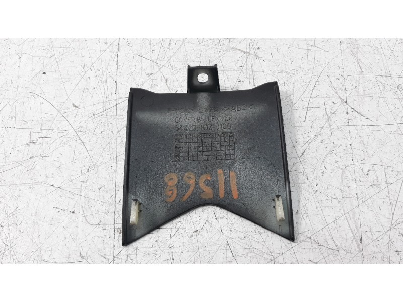 Recambio de moldura para honda pcx 125 referencia OEM IAM 64420K1ZJ100  