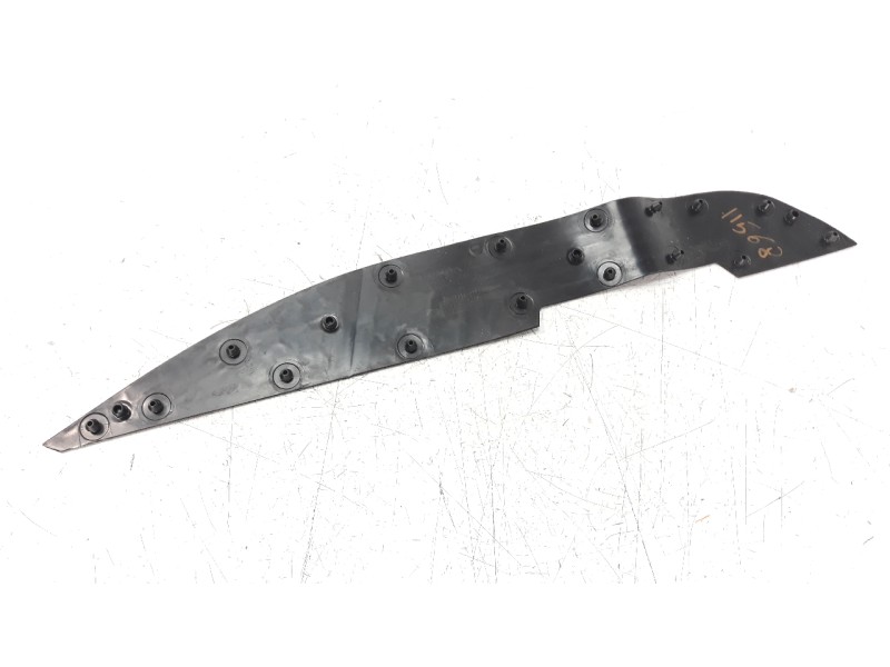 Recambio de moldura para honda pcx 125 referencia OEM IAM 64326K1ZJ101  