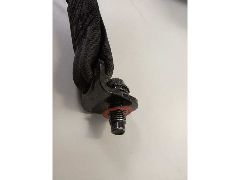 Recambio de cinturon seguridad trasero derecho para kia sportage drive 4x2 referencia OEM IAM 898203U200ED  
