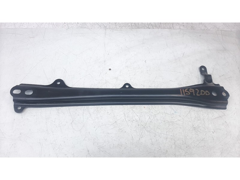 Recambio de travesaño inferior para toyota corolla (e21) referencia OEM IAM 5110702190  