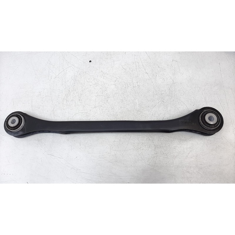 Recambio de brazo suspension trasero derecho para audi a4 berlina (8wc) 35 tdi s line referencia OEM IAM 8W0501530D  