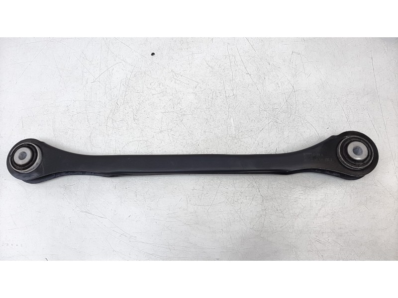 Recambio de brazo suspension trasero derecho para audi a4 berlina (8wc) 35 tdi s line referencia OEM IAM 8W0501530D  