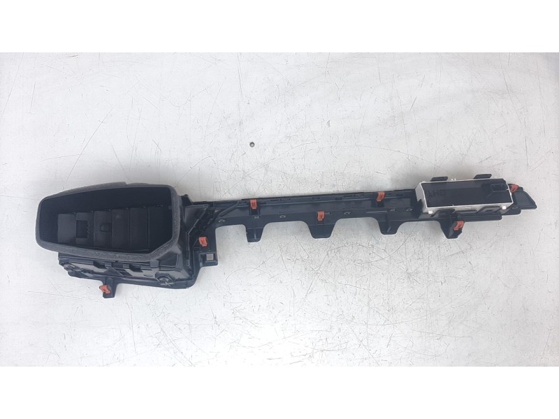 Recambio de rejilla aireadora para toyota corolla (e21) referencia OEM IAM 5566002510 5566002520 