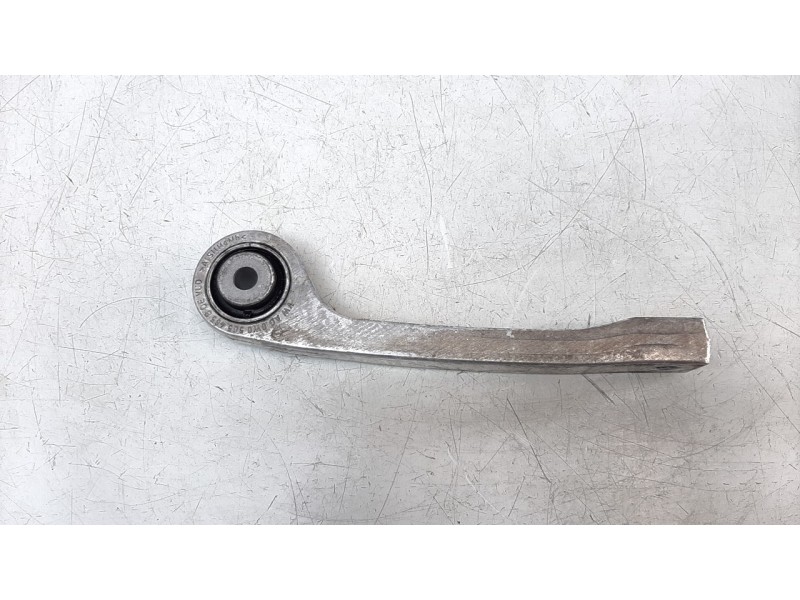 Recambio de tirante trasero derecho para audi a4 berlina (8wc) 35 tdi s line referencia OEM IAM 8W0505465B  