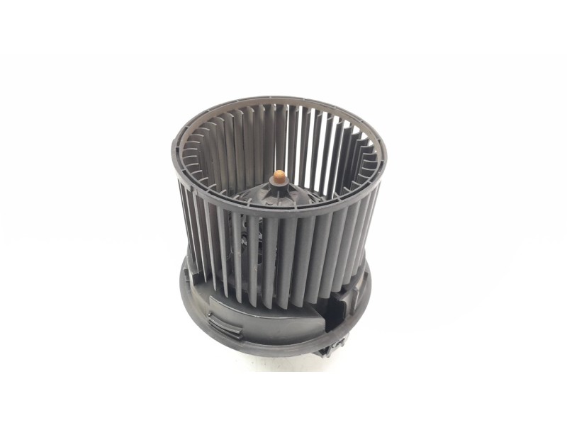 Recambio de ventilador calefaccion para renault clio iv 1.2 16v referencia OEM IAM T1029527H  