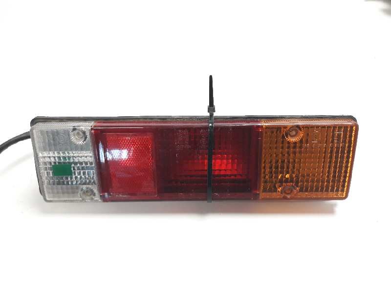 Recambio de piloto trasero derecho para mitsubishi l 200 (k6/7) referencia OEM IAM BUSCAR 108700152 