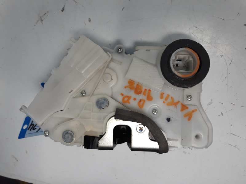 Recambio de cerradura puerta delantera derecha para toyota yaris active referencia OEM IAM   
