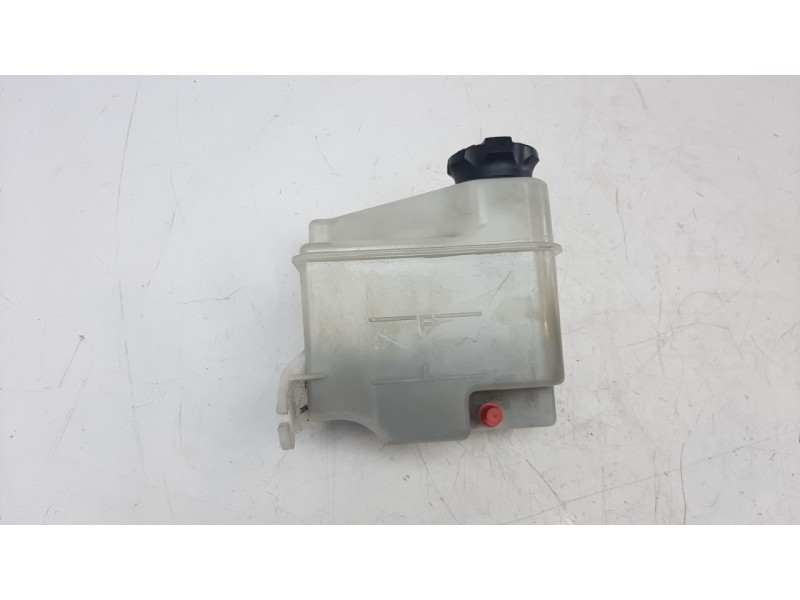 Recambio de deposito expansion para kia venga 1.6 crdi cat referencia OEM IAM 254311P000  