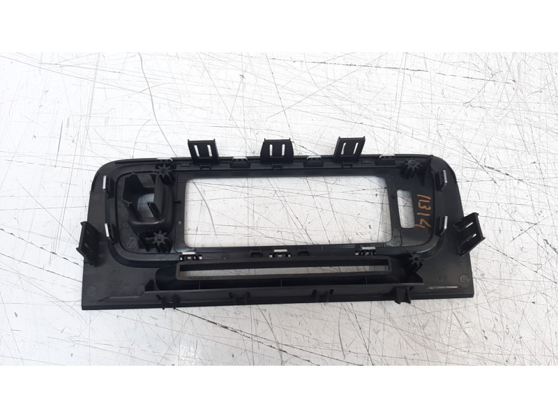 Recambio de moldura para volvo v60 kombi 2.0 diesel cat referencia OEM IAM 8648740  