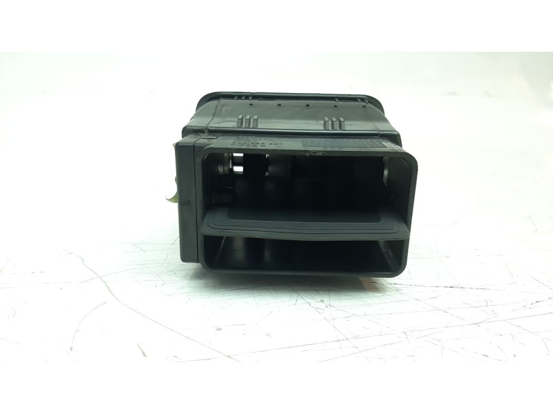 Recambio de rejilla aireadora para seat toledo (1m2) 1.9 tdi referencia OEM IAM 8L0820901  