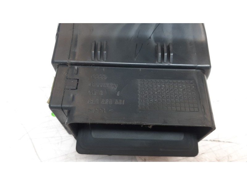 Recambio de rejilla aireadora para seat toledo (1m2) 1.9 tdi referencia OEM IAM 8L0820901  