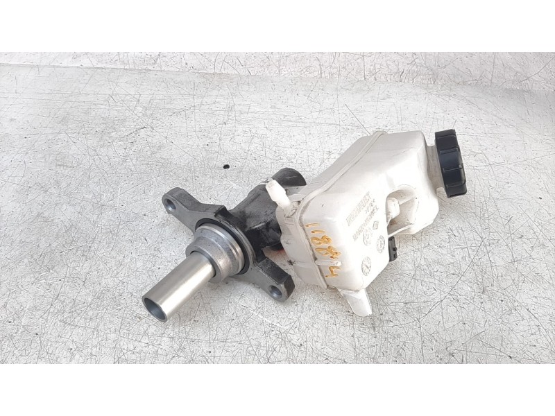 Recambio de bomba freno para dacia duster ii prestige referencia OEM IAM 460918629R  