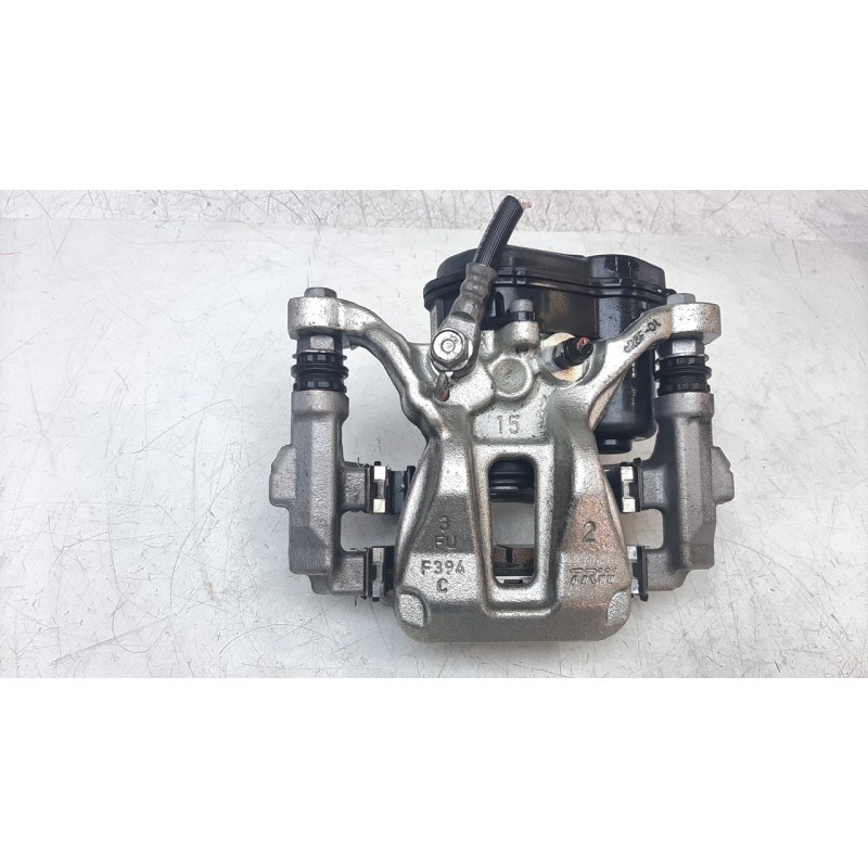 Recambio de pinza de freno trasera derecha para toyota corolla (e21) referencia OEM IAM A006B119B  