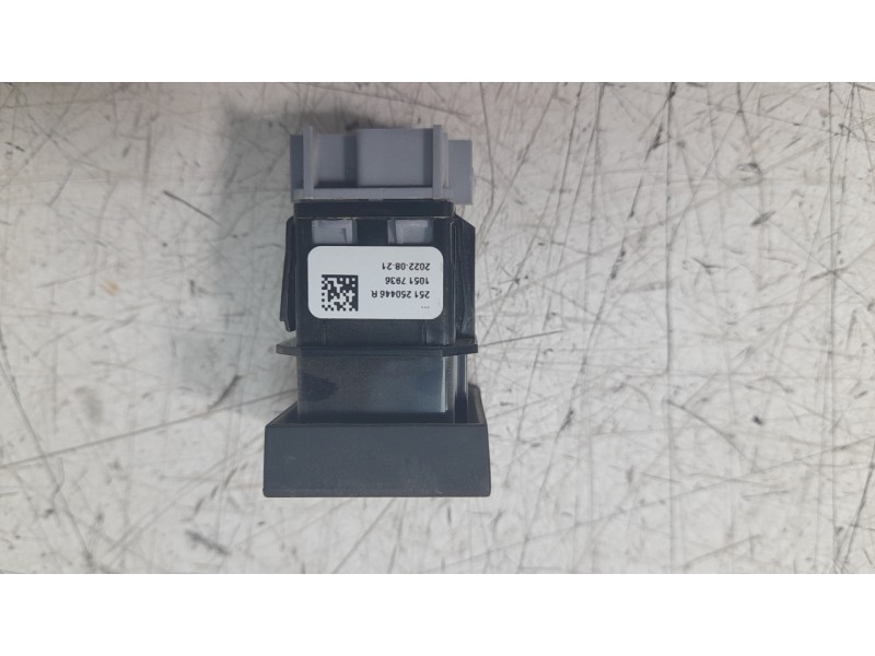 Recambio de interruptor para dacia duster ii anniversary referencia OEM IAM 251250446R  
