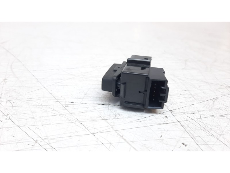Recambio de interruptor para volvo v60 kombi 2.0 diesel cat referencia OEM IAM 31376499  