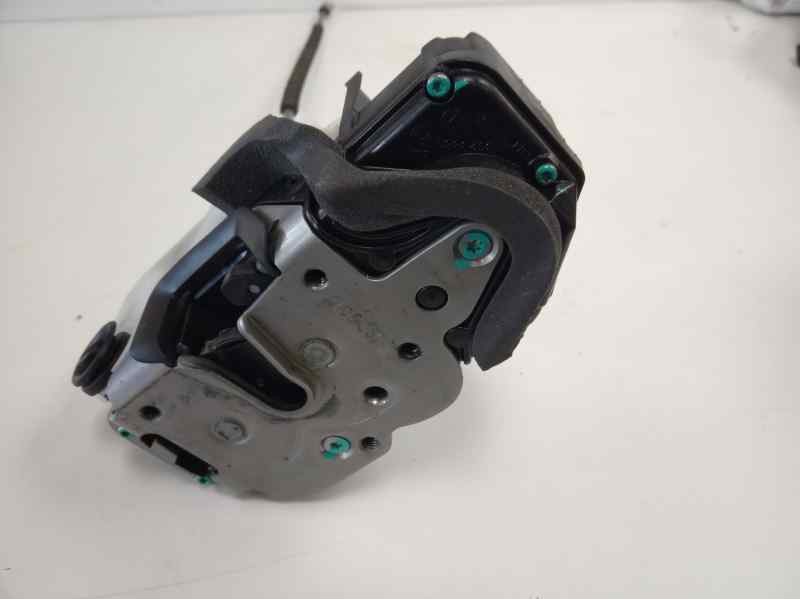 Recambio de cerradura puerta trasera derecha para opel insignia berlina cosmo referencia OEM IAM 13503808  