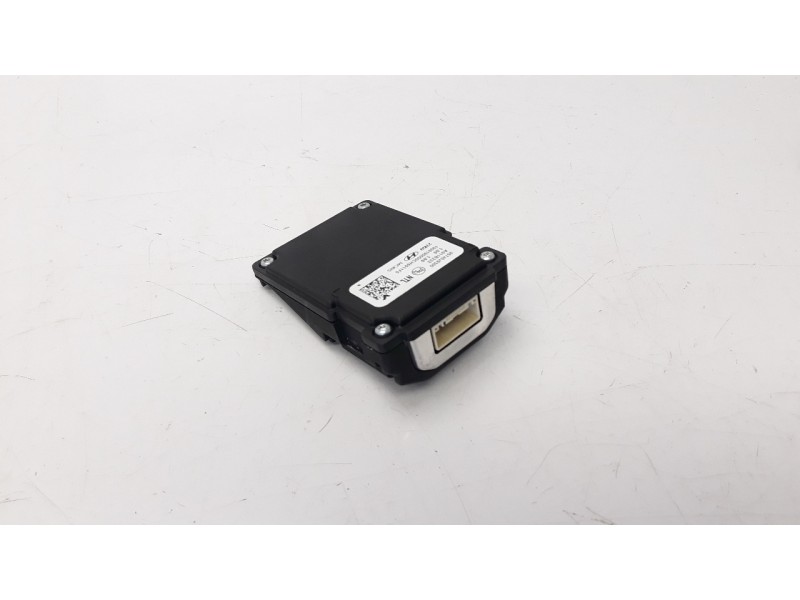 Recambio de modulo electronico para hyundai kona 1.0 tgdi cat referencia OEM IAM 95740J3000  