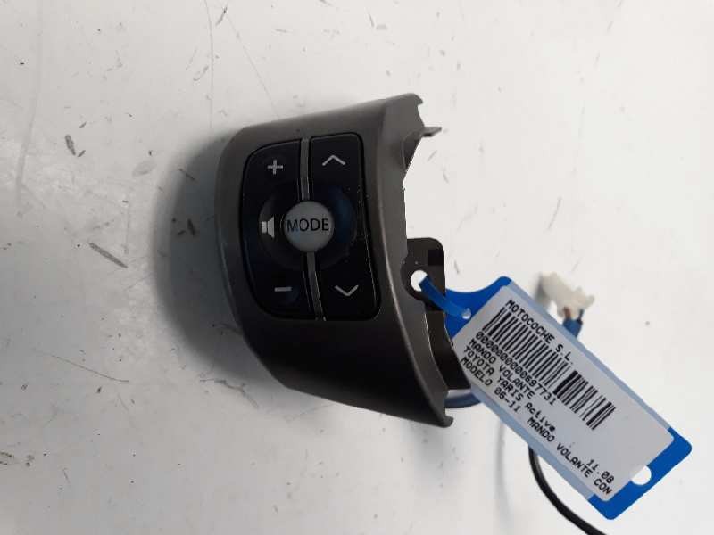 Recambio de mando volante para toyota yaris active referencia OEM IAM   