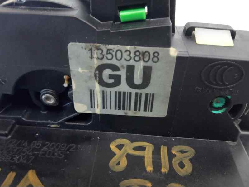 Recambio de cerradura puerta trasera derecha para opel insignia berlina cosmo referencia OEM IAM 13503808  