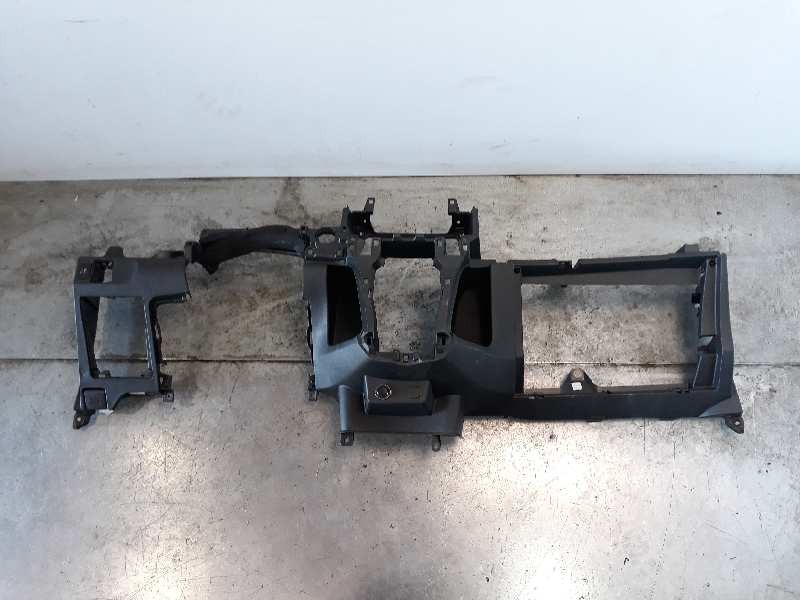Recambio de moldura para toyota yaris active referencia OEM IAM   