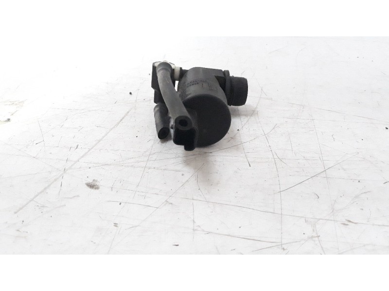 Recambio de bomba limpia para dacia dokker referencia OEM IAM 9643447980  