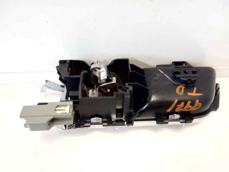 Recambio de maneta interior trasera derecha para land rover discovery 4 tdv6 se referencia OEM IAM AH2222600AC  