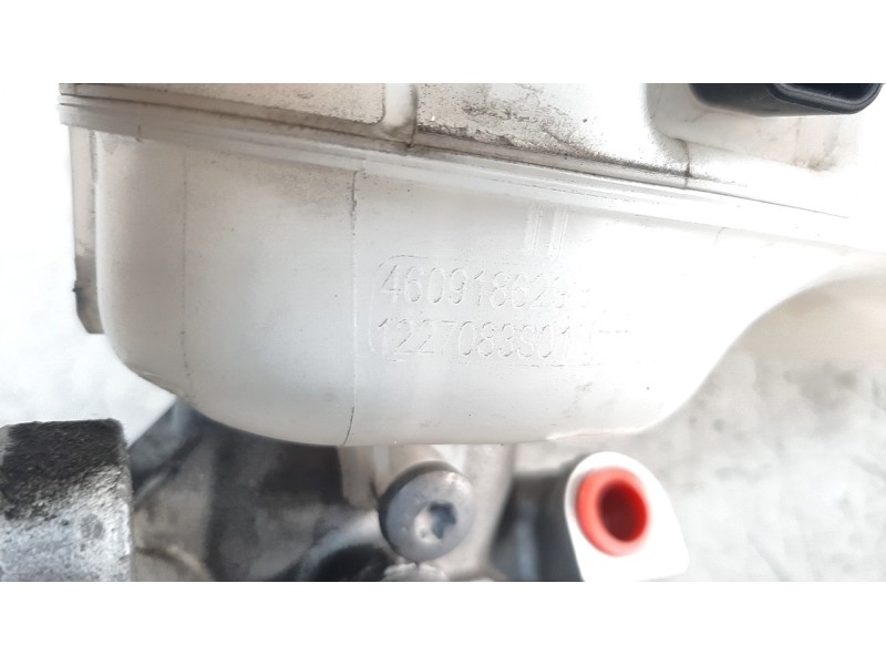 Recambio de bomba freno para dacia duster ii prestige referencia OEM IAM 460918629R  