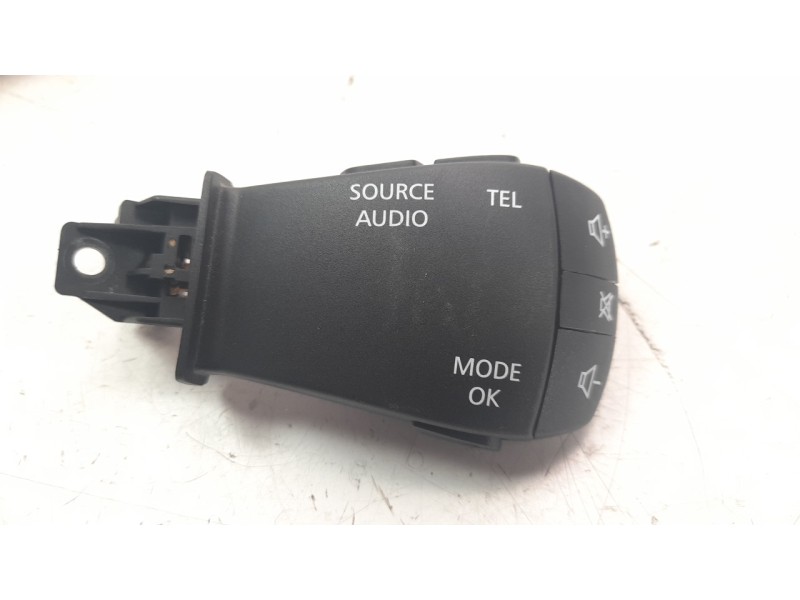 Recambio de mando multifuncion para renault kadjar 1.5 dci diesel fap energy referencia OEM IAM 255522187R  