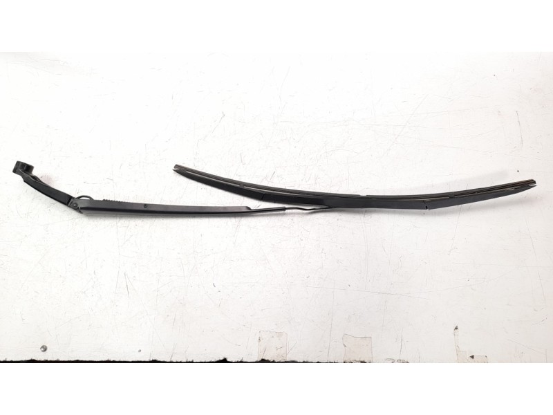 Recambio de brazo limpia delantero izquierdo para toyota rav 4 referencia OEM IAM 8522142150  