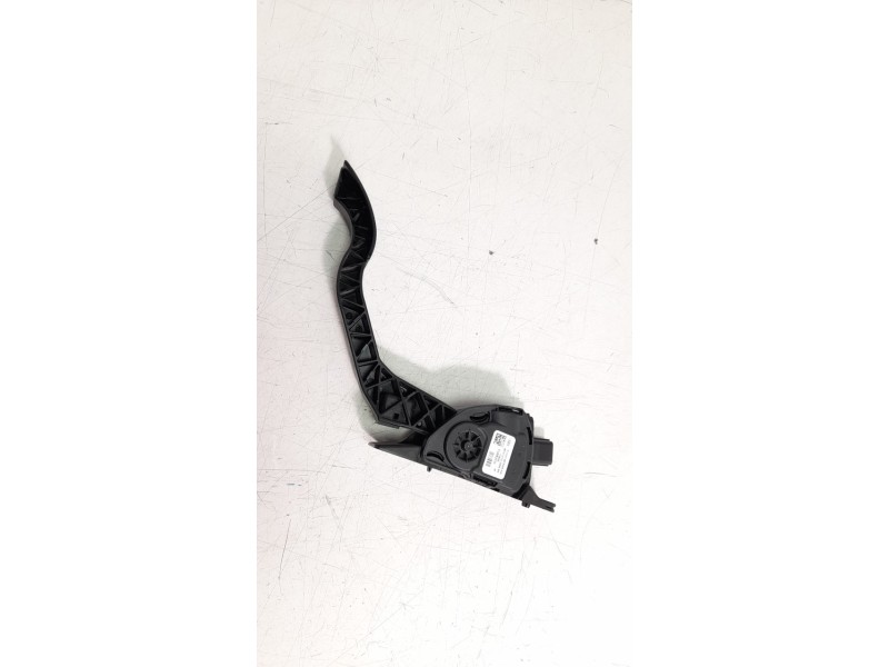 Recambio de potenciometro pedal para ford kuga (cbs) 1.5 ecoboost cat referencia OEM IAM 6PV01036884  