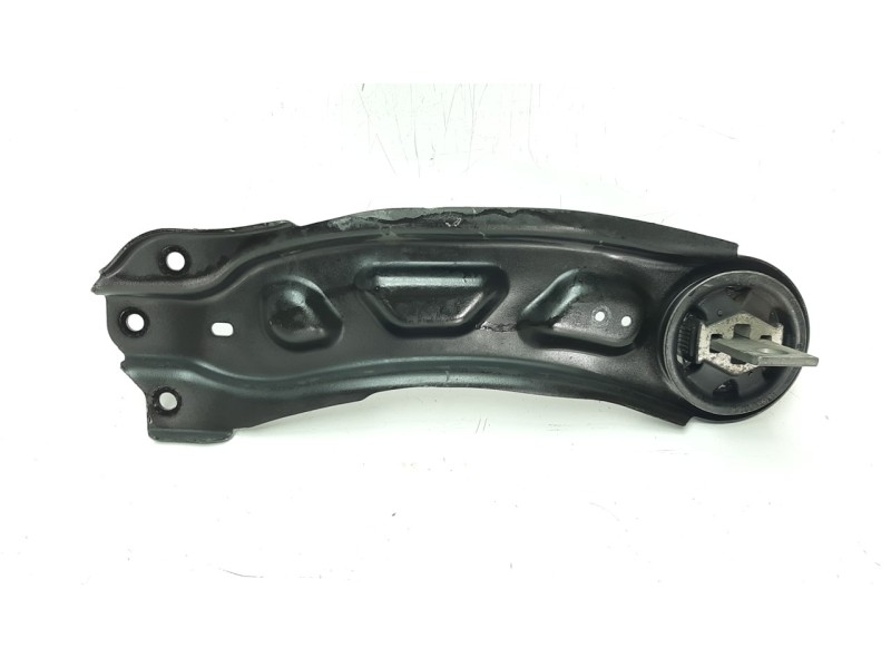 Recambio de brazo suspension superior trasero derecho para mercedes-benz clase a (w176) 2.1 cdi cat referencia OEM IAM A24635005