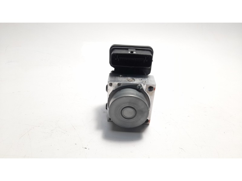 Recambio de abs para toyota c-hr referencia OEM IAM 4405047060  