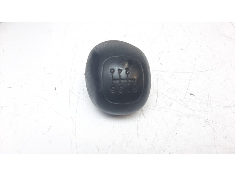 Recambio de pomo palanca cambio para kia venga 1.6 crdi cat referencia OEM IAM 437111H010 846321P000EQ 