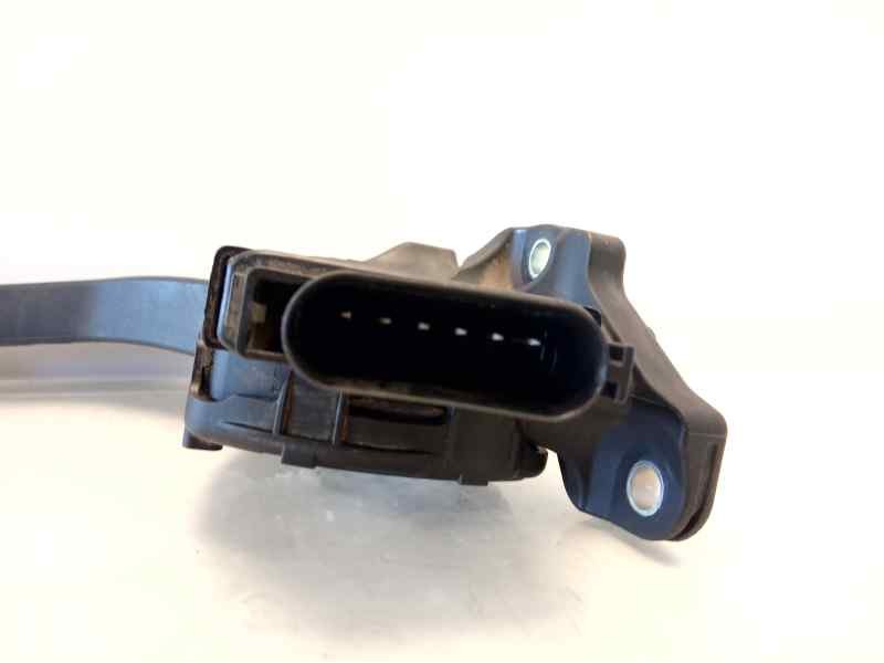 Recambio de potenciometro pedal para land rover discovery 4 tdv6 se referencia OEM IAM AH229F836AB 6PV009698 