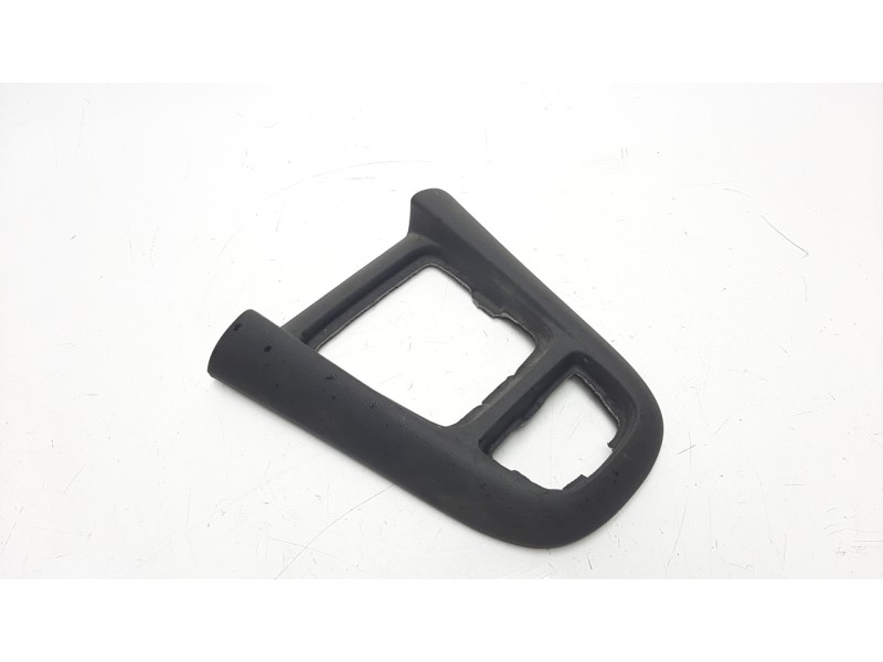 Recambio de moldura para opel zafira tourer 2.0 16v cdti referencia OEM IAM 13293509  