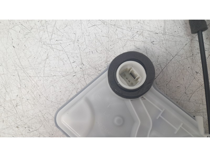 Recambio de cerradura puerta delantera derecha para toyota rav4 hybrid 4x2 advance referencia OEM IAM 6903062010  