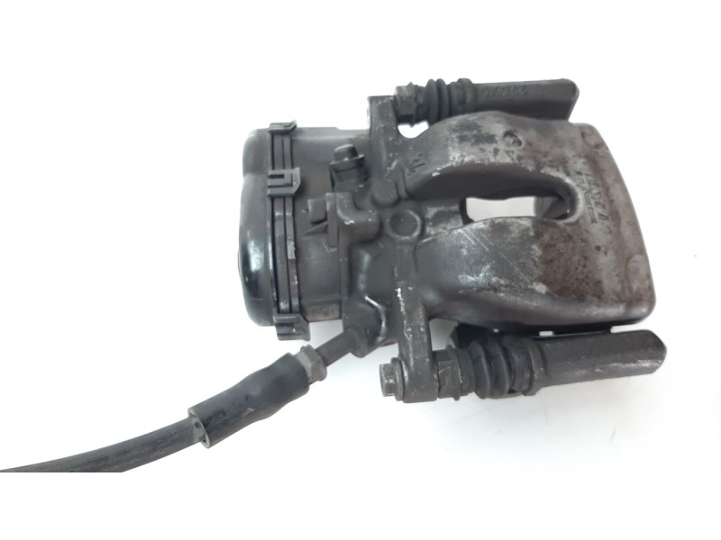 Recambio de pinza de freno trasera derecha para mercedes-benz clase a (w176) 2.1 cdi cat referencia OEM IAM A2465460443  