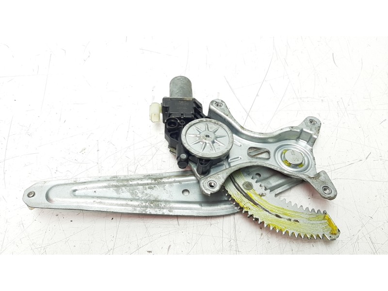 Recambio de elevalunas trasero izquierdo para suzuki vitara 1.6 ddis turbodiesel cat referencia OEM IAM 8356061M00  